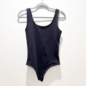 EXPRESS NEW Women’s Body Contour Black Fitted Sleeveless Bodysuit Size Small